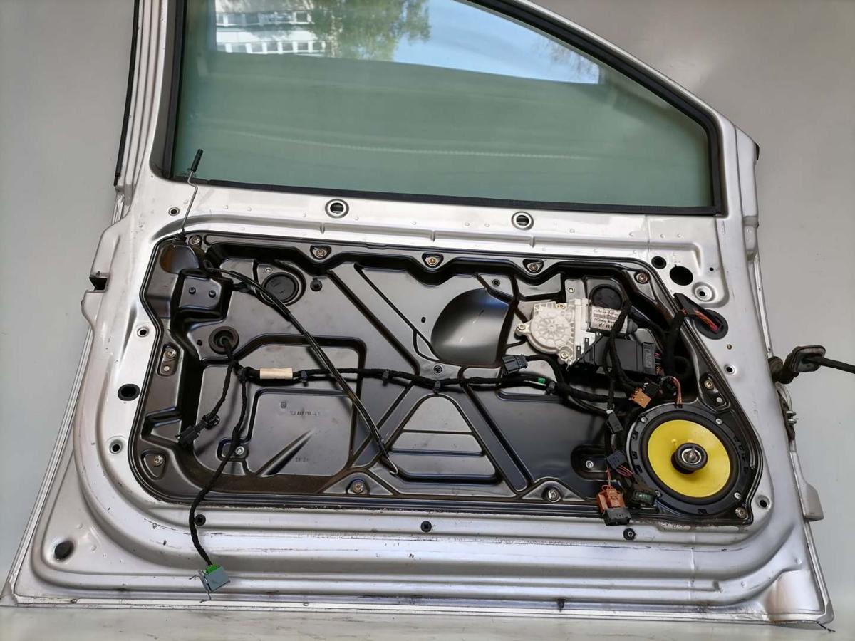 VW New Beetle 9C original Tür links Fahrertür LG9R silver mirrow metallic BJ99
